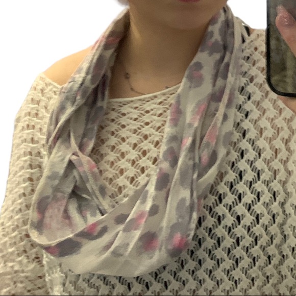 Cheetah Print Scarf, Pink and Grey, Sparkly - Picture 2 of 4